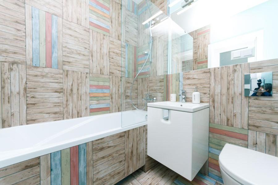 Happy Apartment, Warmth, Comfort, Turquoise كييف المظهر الخارجي الصورة